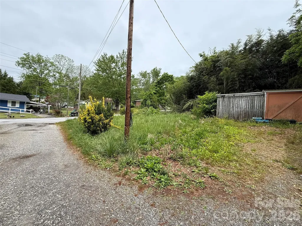 15 Jenkins Row Brevard NC 28712