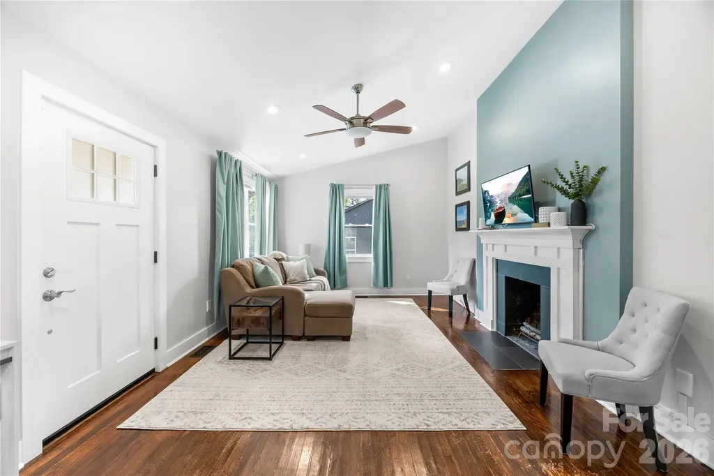 1120 Meadow Lane Charlotte NC 28205