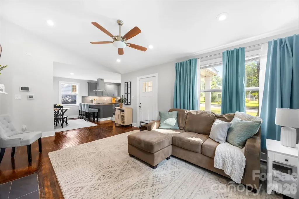 1120 Meadow Lane Charlotte NC 28205