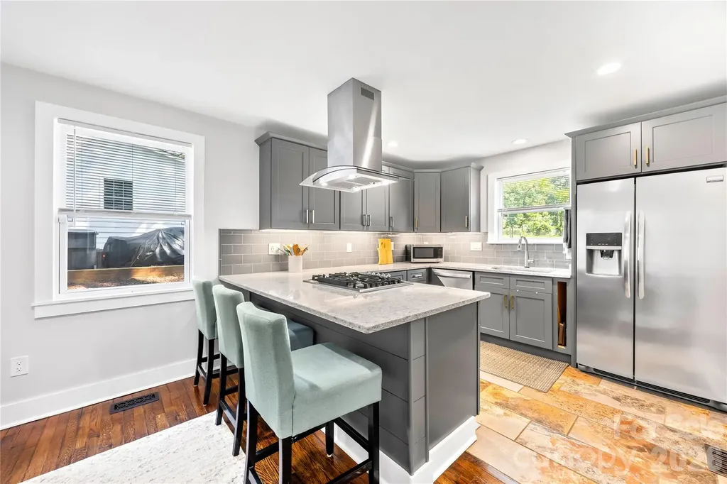1120 Meadow Lane Charlotte NC 28205