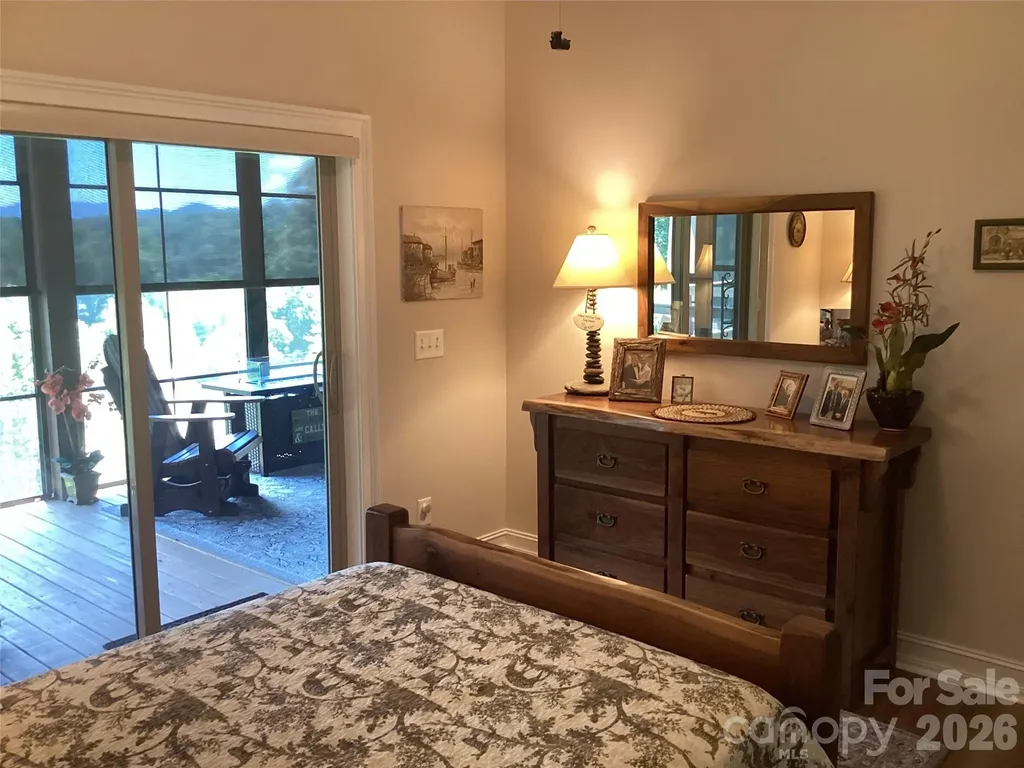 1052 Porter Creek Drive Franklin NC 28734