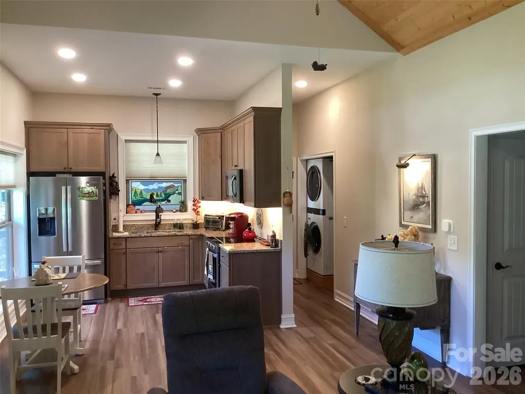 1052 Porter Creek Drive Franklin NC 28734