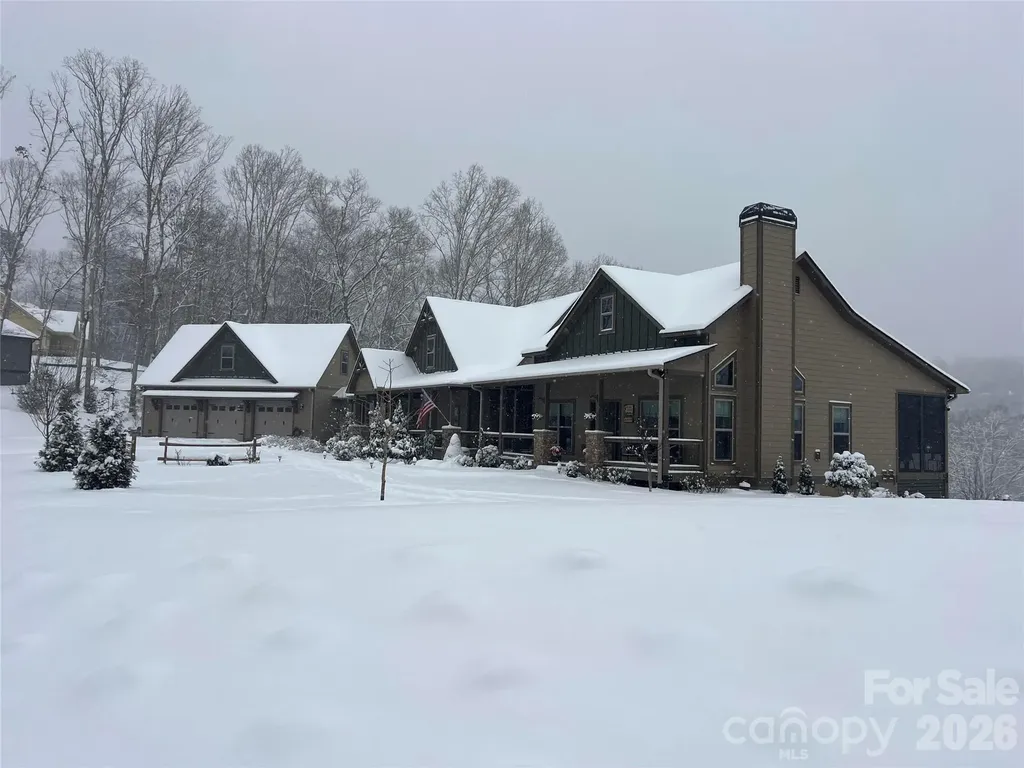 1052 Porter Creek Drive Franklin NC 28734