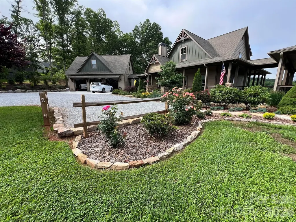1052 Porter Creek Drive Franklin NC 28734