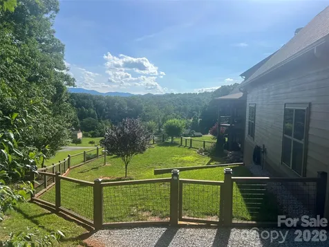 1052 Porter Creek Drive Franklin NC 28734