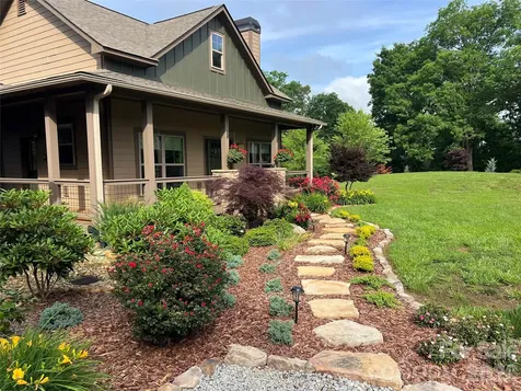 1052 Porter Creek Drive Franklin NC 28734