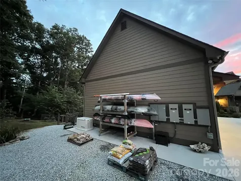 1052 Porter Creek Drive Franklin NC 28734