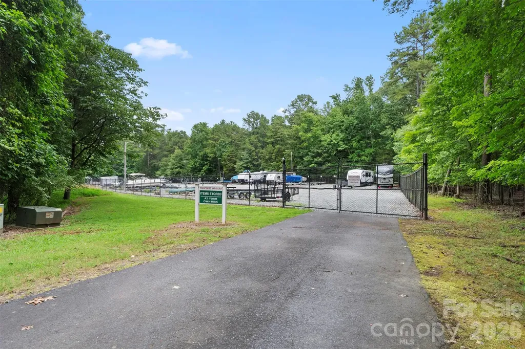 206 Kendricks Cove Lexington NC 27292