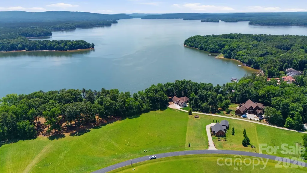 206 Kendricks Cove Lexington NC 27292