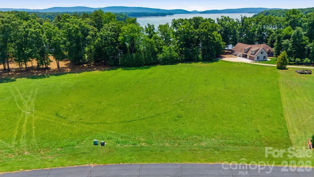 206 Kendricks Cove Lexington NC 27292