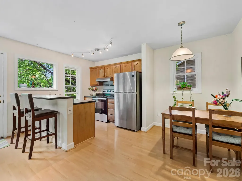 16 Jefferson Drive Asheville NC 28801