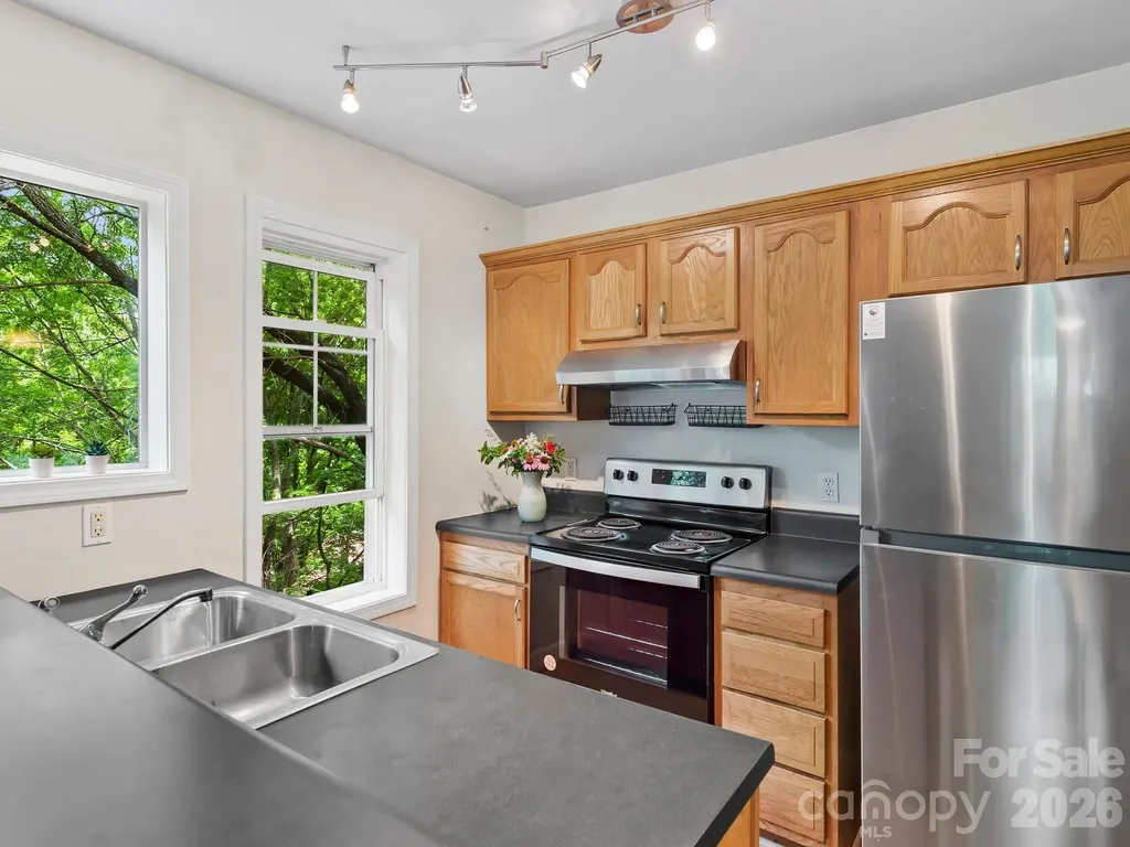 16 Jefferson Drive Asheville NC 28801