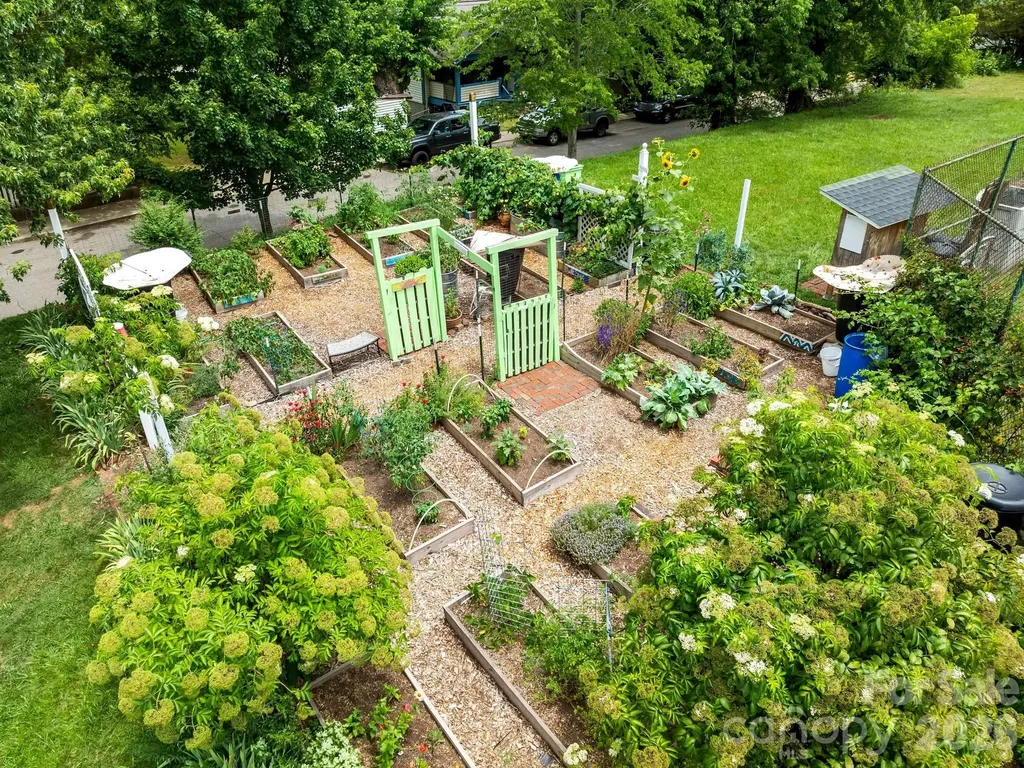 16 Jefferson Drive Asheville NC 28801
