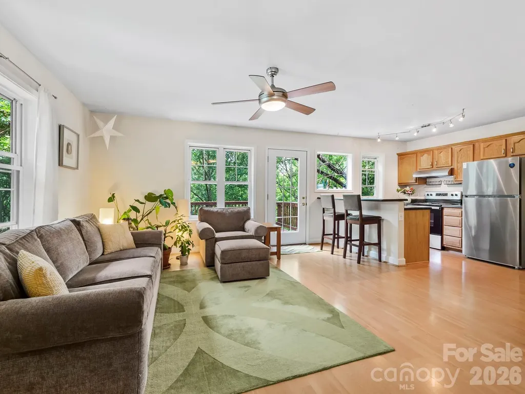 16 Jefferson Drive Asheville NC 28801