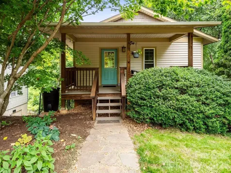 16 Jefferson Drive Asheville NC 28801