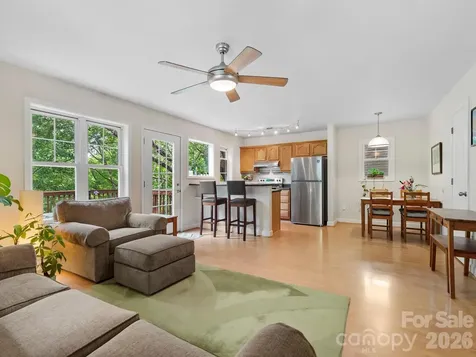 16 Jefferson Drive Asheville NC 28801