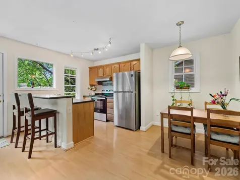 16 Jefferson Drive Asheville NC 28801