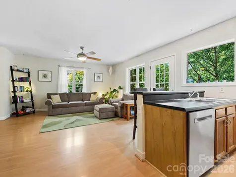 16 Jefferson Drive Asheville NC 28801