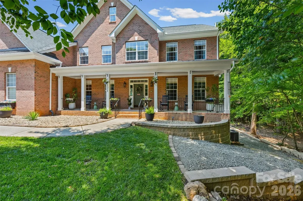 121 Isle Run Drive Mooresville NC 28117