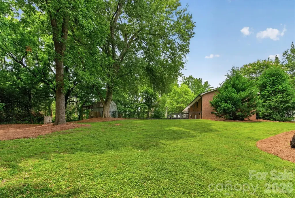 835 Edgewater Drive Belmont NC 28012