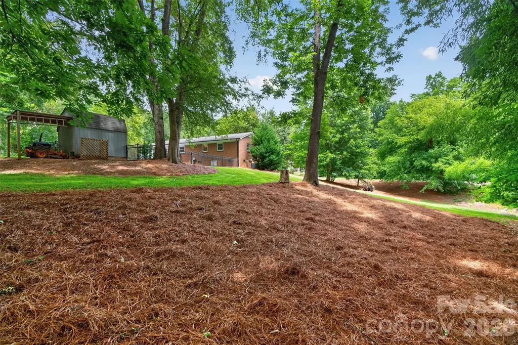 835 Edgewater Drive Belmont NC 28012