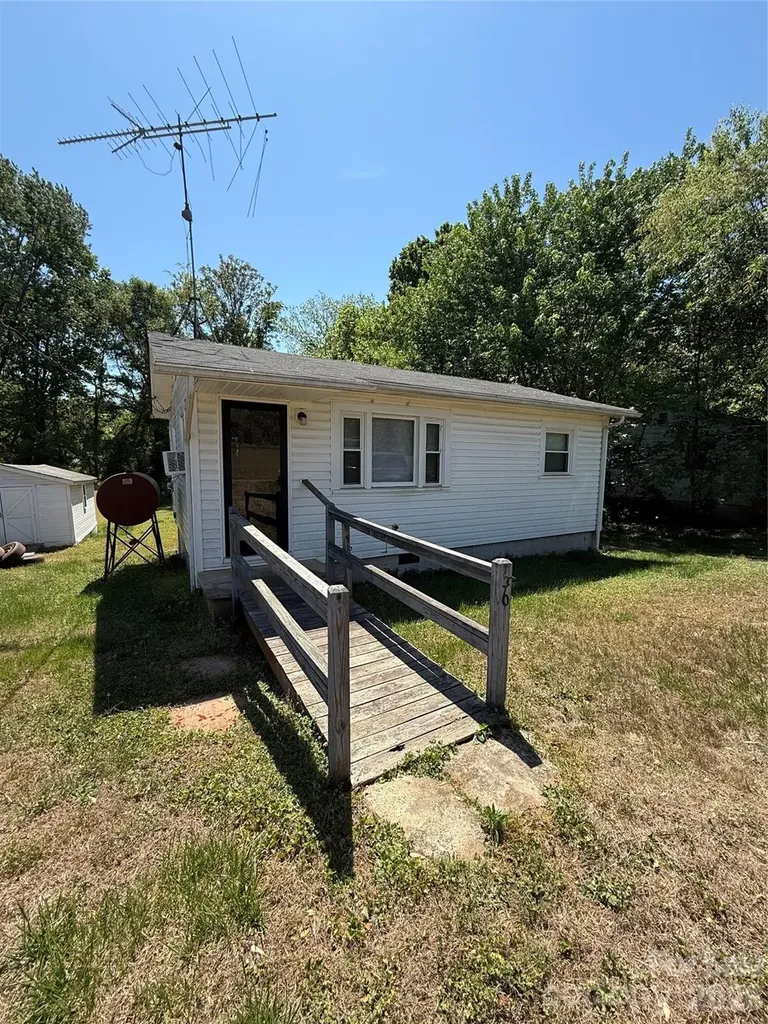 Stoney Point NC, 56 Jackson Lane