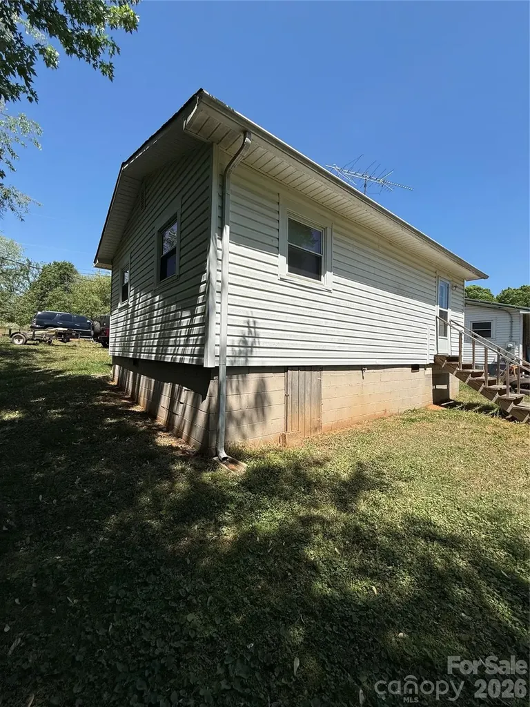 56 Jackson Lane Stoney Point NC 28678