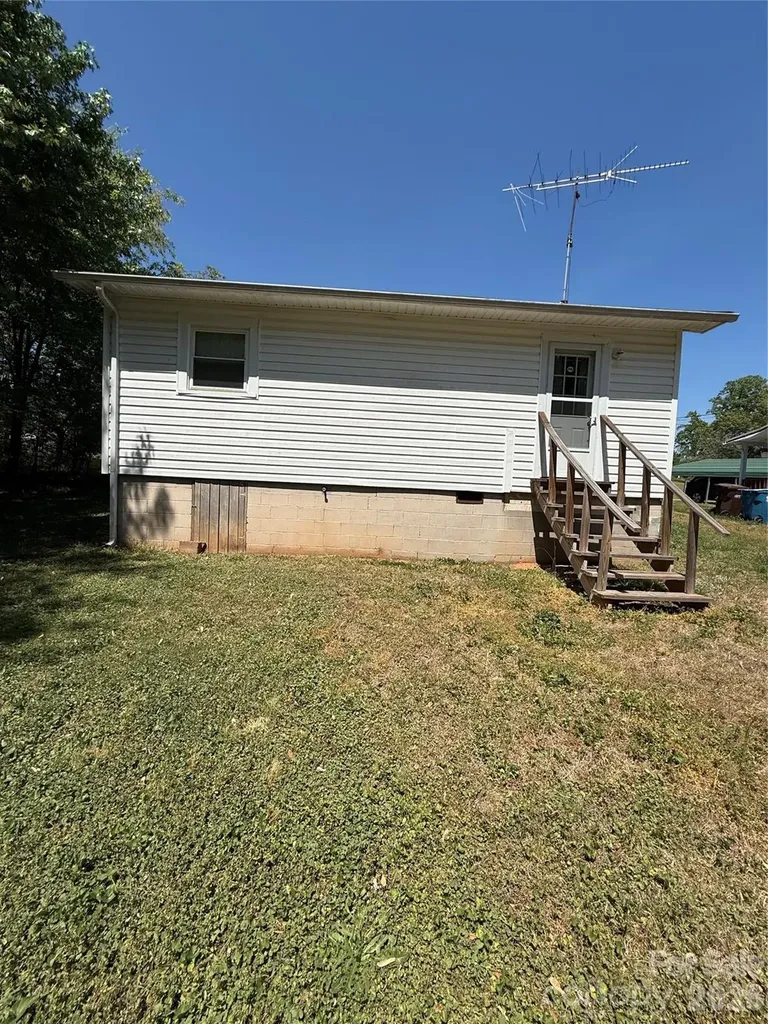 56 Jackson Lane Stoney Point NC 28678