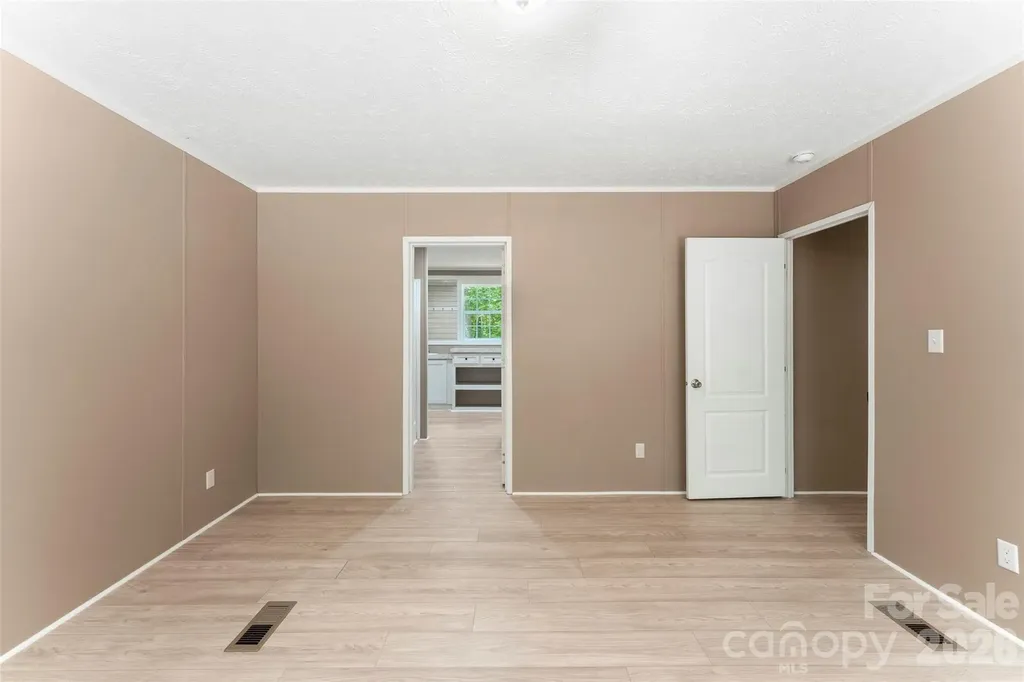 621 Sunset Drive Bessemer City NC 28016