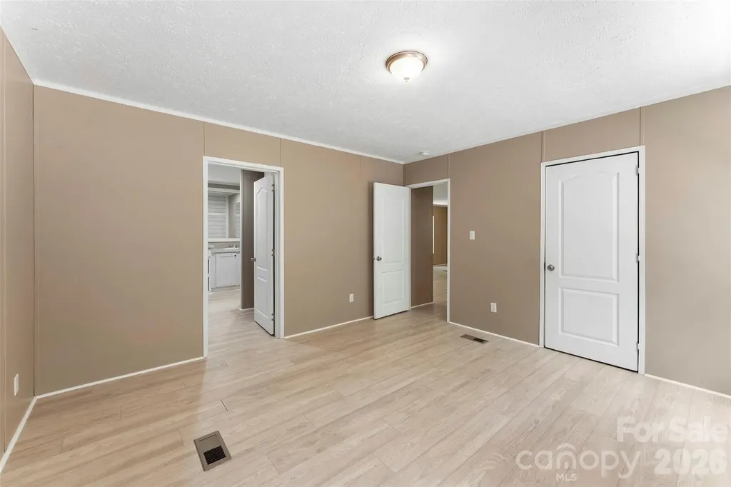 621 Sunset Drive Bessemer City NC 28016