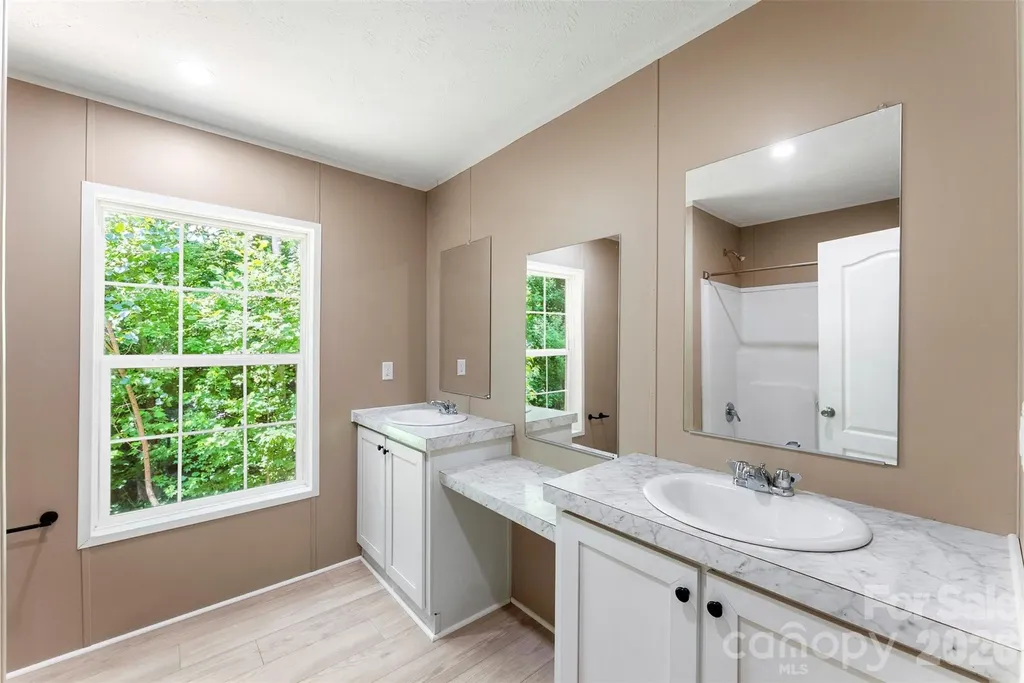 621 Sunset Drive Bessemer City NC 28016