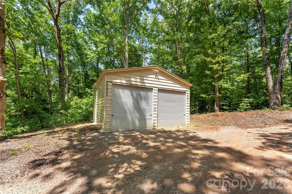 621 Sunset Drive Bessemer City NC 28016