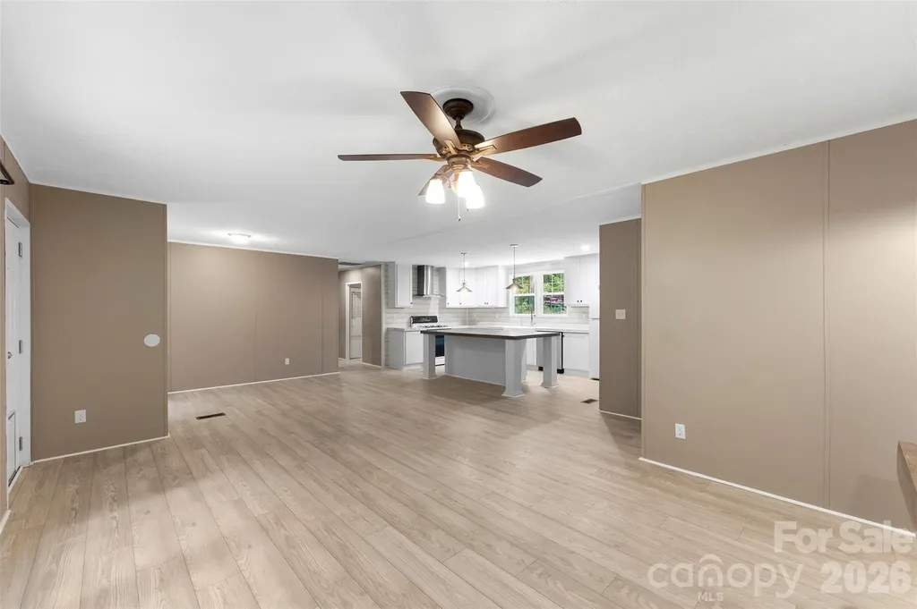 621 Sunset Drive Bessemer City NC 28016