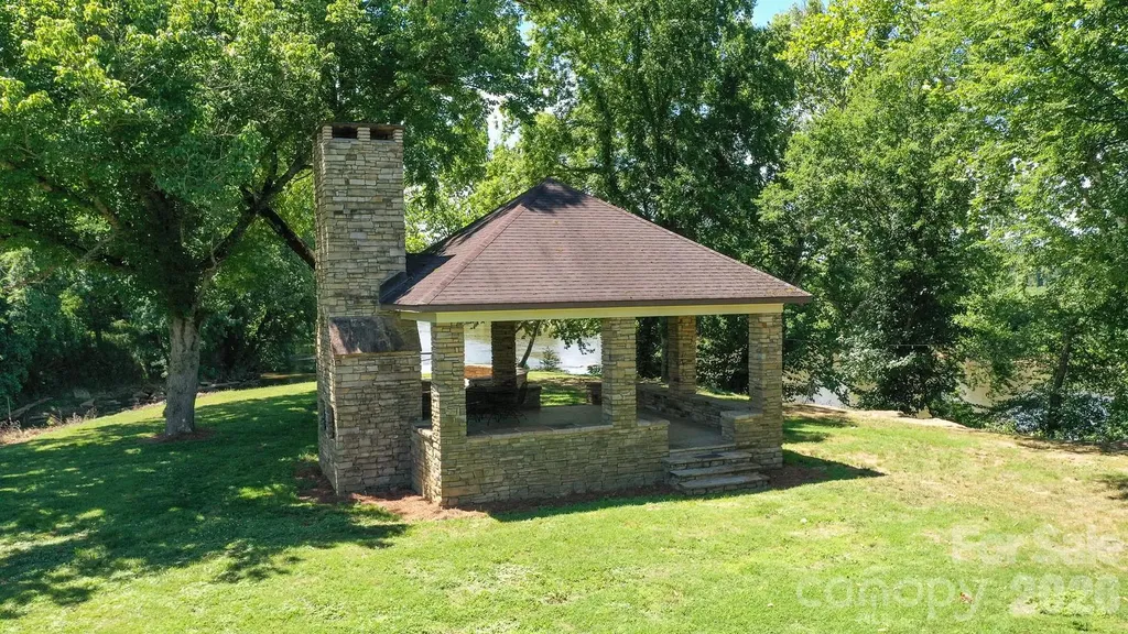 8504 Hampton Road Clemmons NC 27012