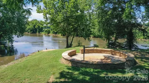 8504 Hampton Road Clemmons NC 27012
