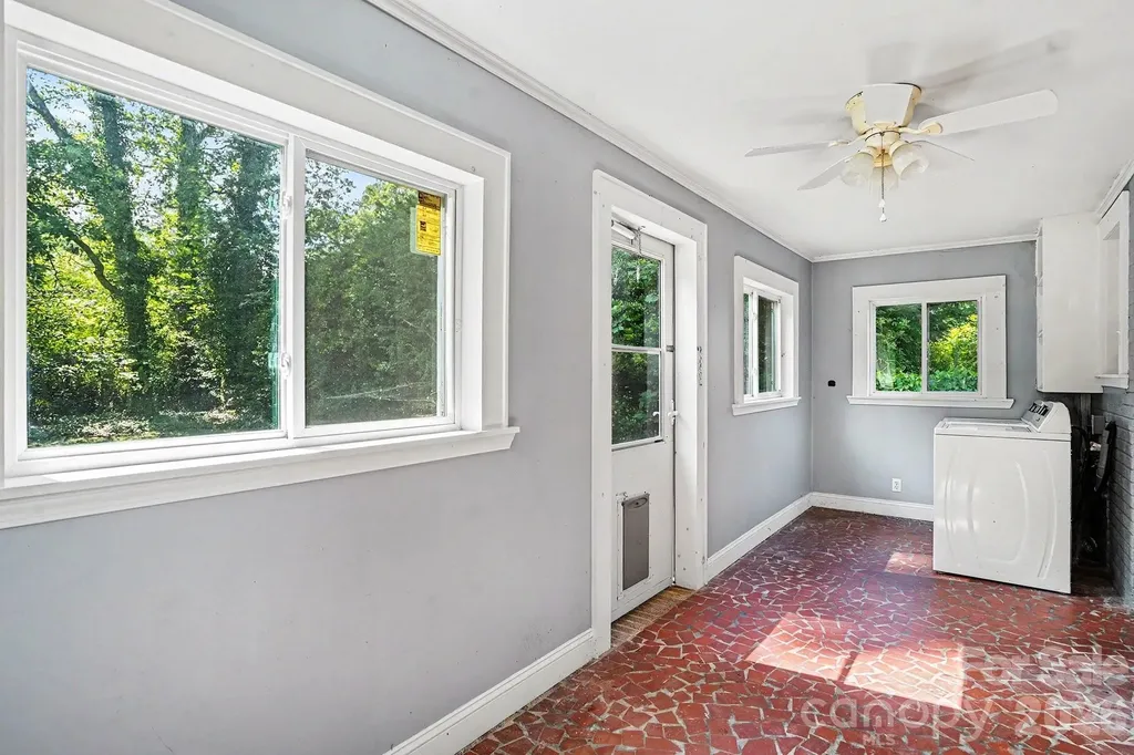 655 N 7th Street Albemarle NC 28001