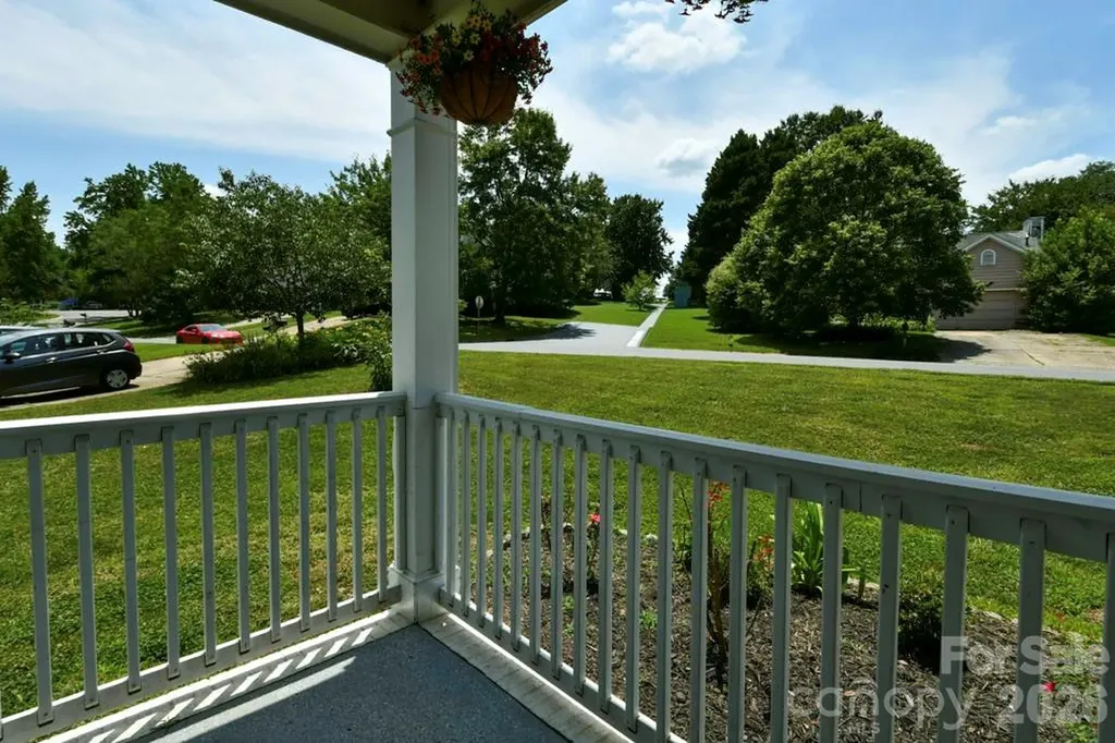 8406 Bedford Green Lane Charlotte NC 28215