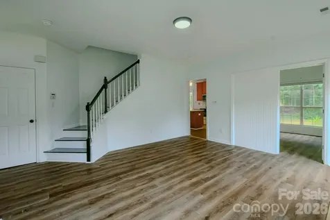 8406 Bedford Green Lane Charlotte NC 28215