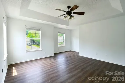 8406 Bedford Green Lane Charlotte NC 28215