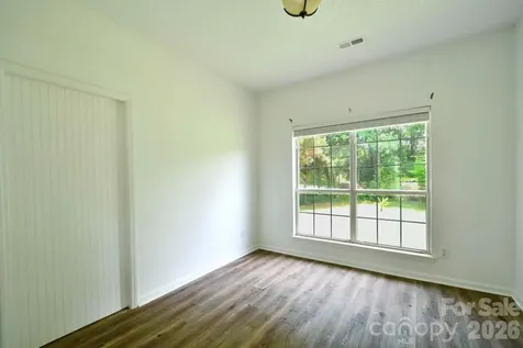 8406 Bedford Green Lane Charlotte NC 28215