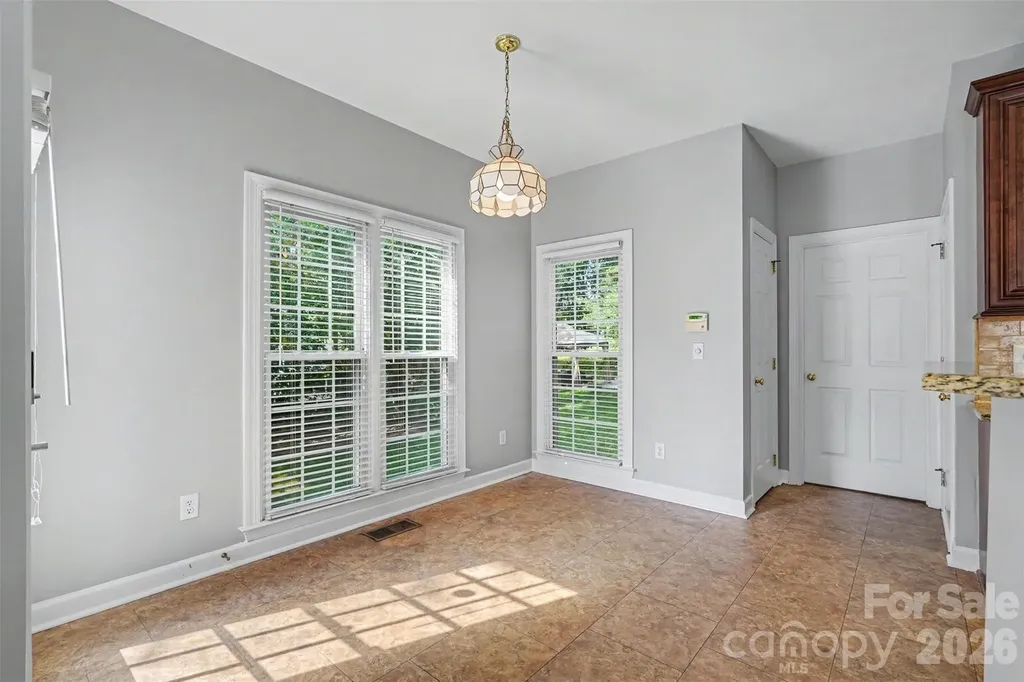 5917 Nuthatch Court Charlotte NC 28277