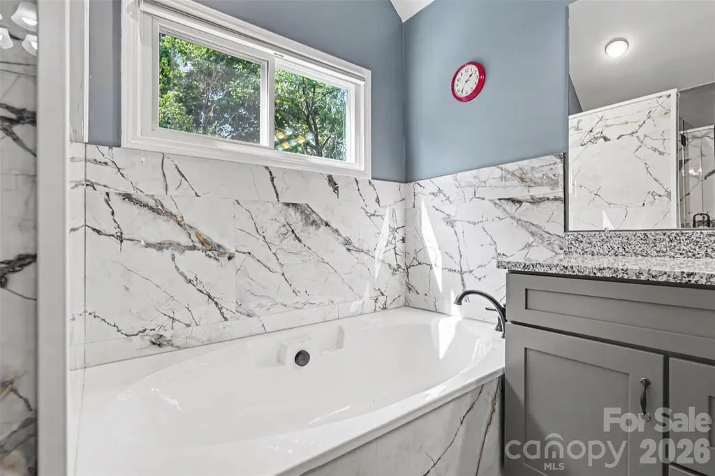 5917 Nuthatch Court Charlotte NC 28277