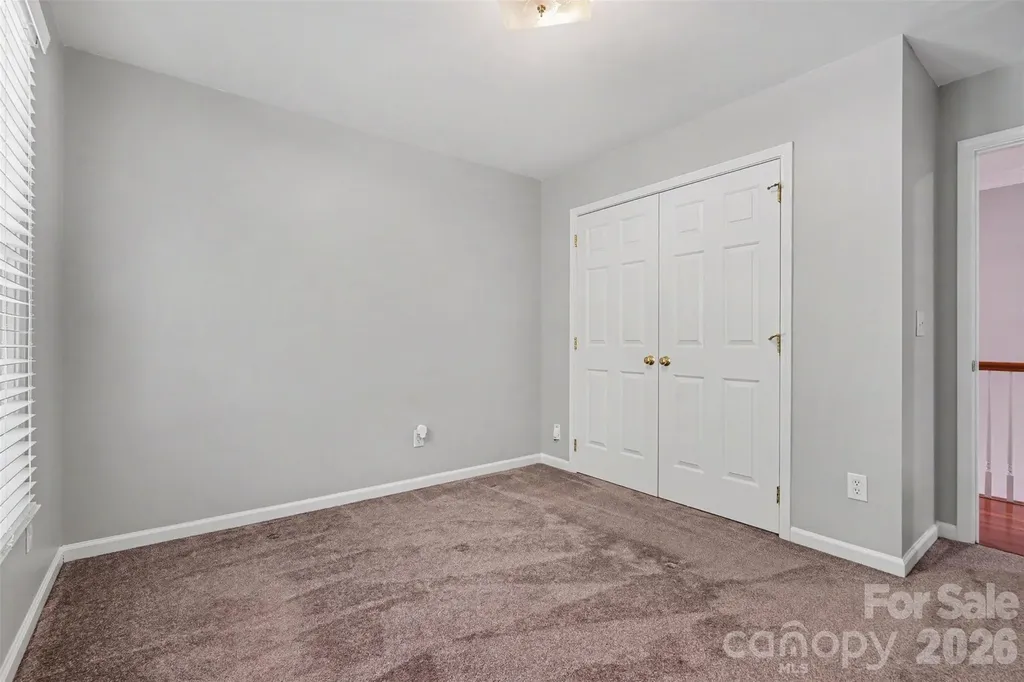 5917 Nuthatch Court Charlotte NC 28277