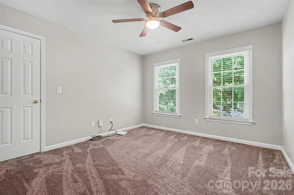 5917 Nuthatch Court Charlotte NC 28277