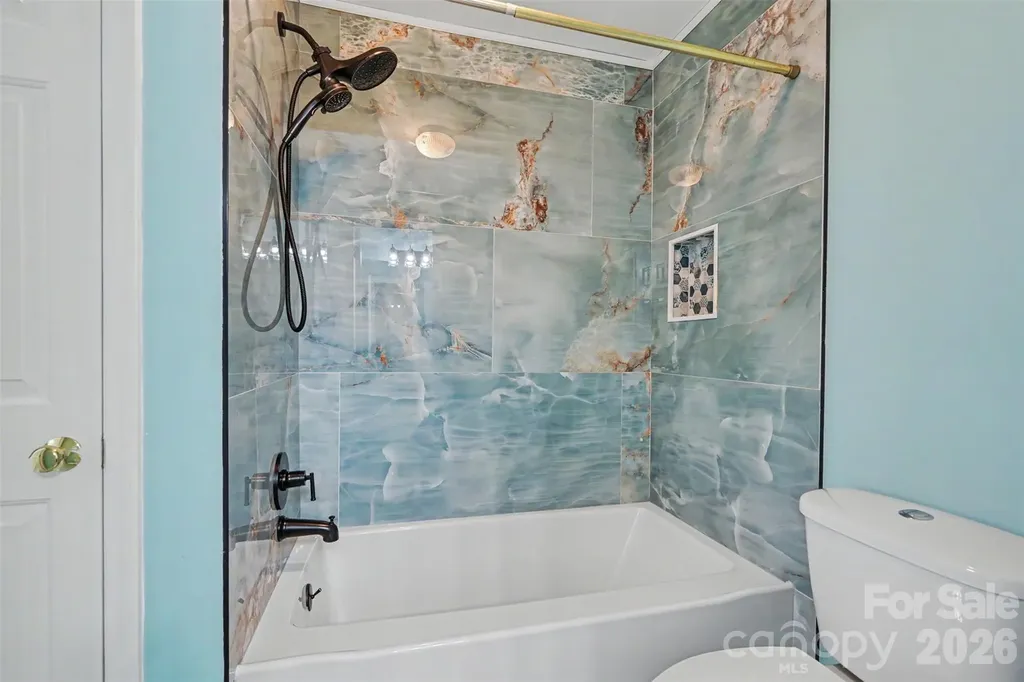 5917 Nuthatch Court Charlotte NC 28277