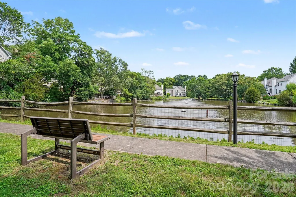 5917 Nuthatch Court Charlotte NC 28277