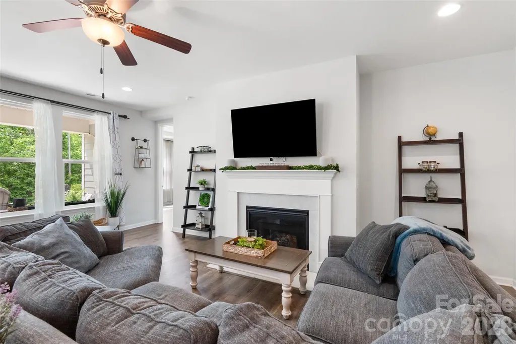 10397 Paper Birch Drive Charlotte NC 28215
