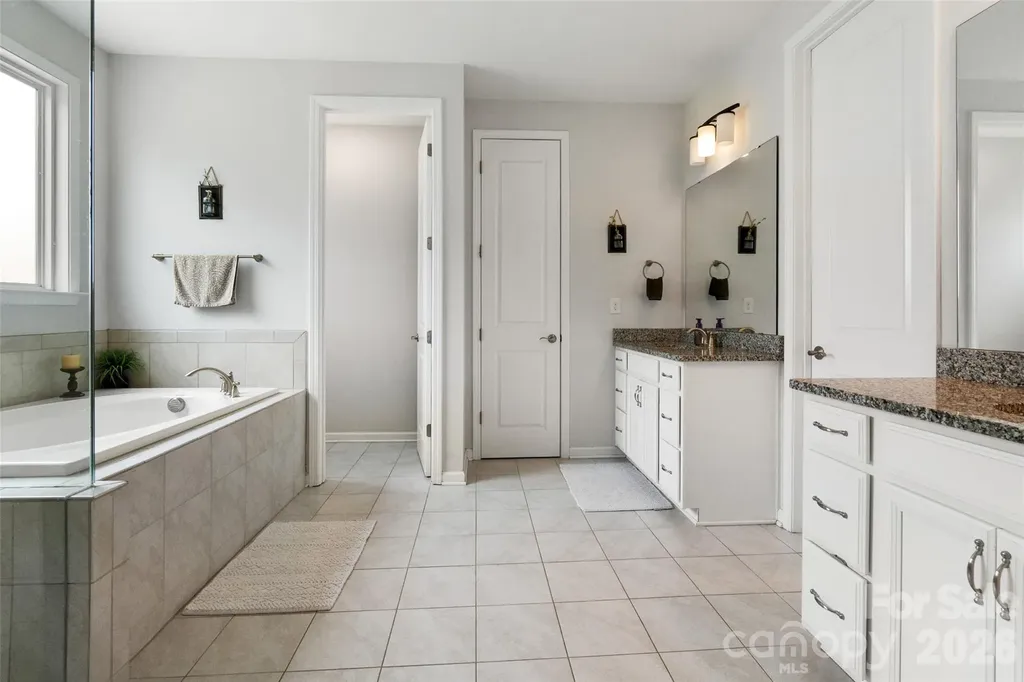 10397 Paper Birch Drive Charlotte NC 28215