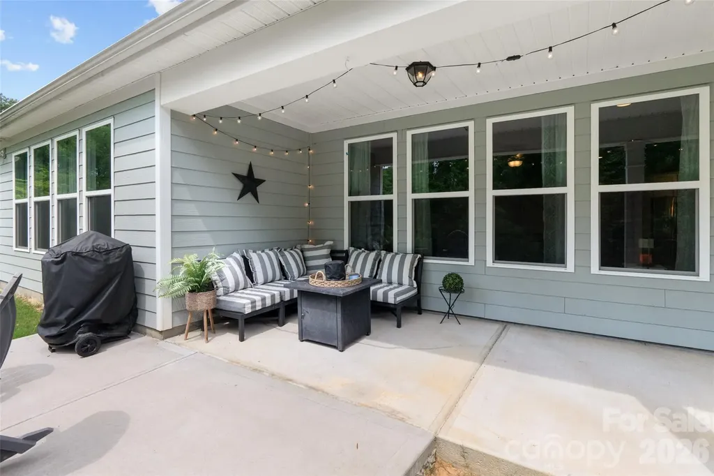 10397 Paper Birch Drive Charlotte NC 28215