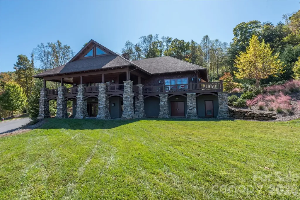 46 Settings Boulevard Black Mountain NC 28711
